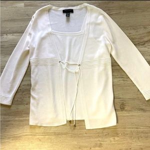 Cable and Gauge white 3/4 sleeve sweater w attached tank top 
Size petite S.